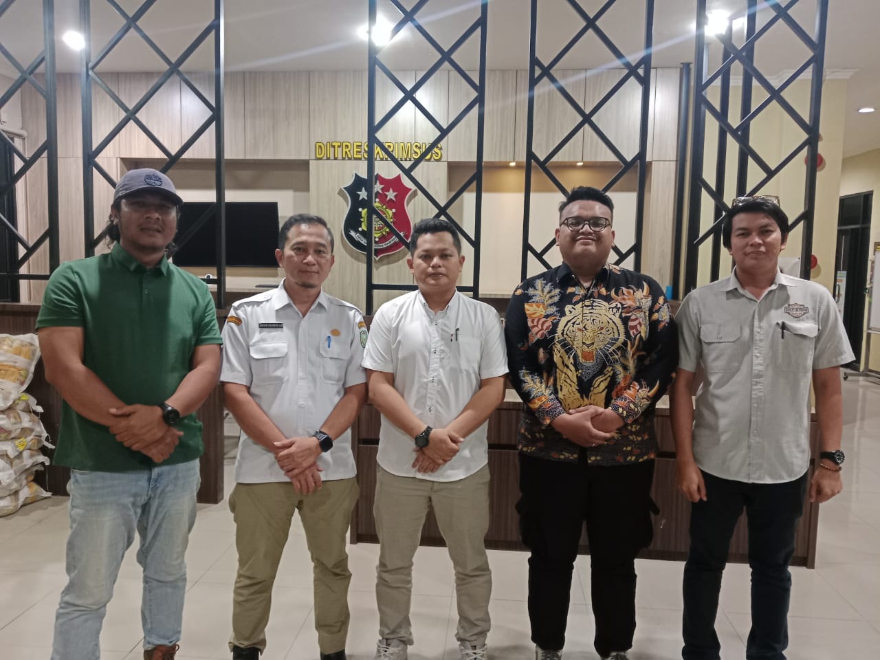 Isu Dugaan Penyimpangan Pengelolaan Tambang Bauksit PT EJM dan PT ANTAM : Polda Kalbar Lakukan Penyelidikan Di Lokasi