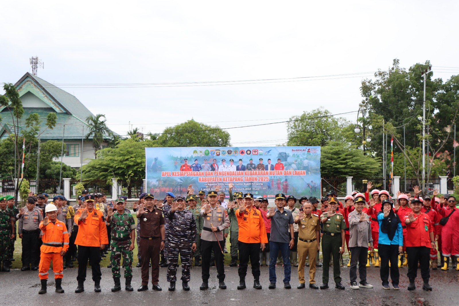 Polda Kalbar Tegaskan Komitmen Cegah Karhutla, Kapolres Ketapang Hadiri Apel Gabungan